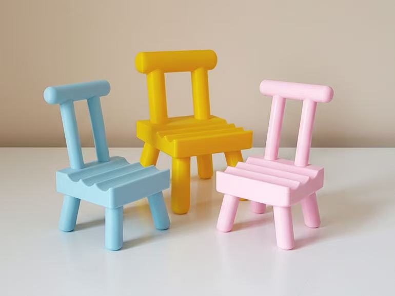 SANDALYE GÖRÜNÜMLÜ TELEFON TUTUCU